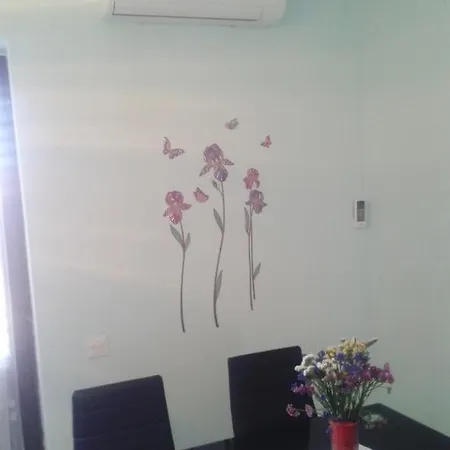 Angela Apartman *