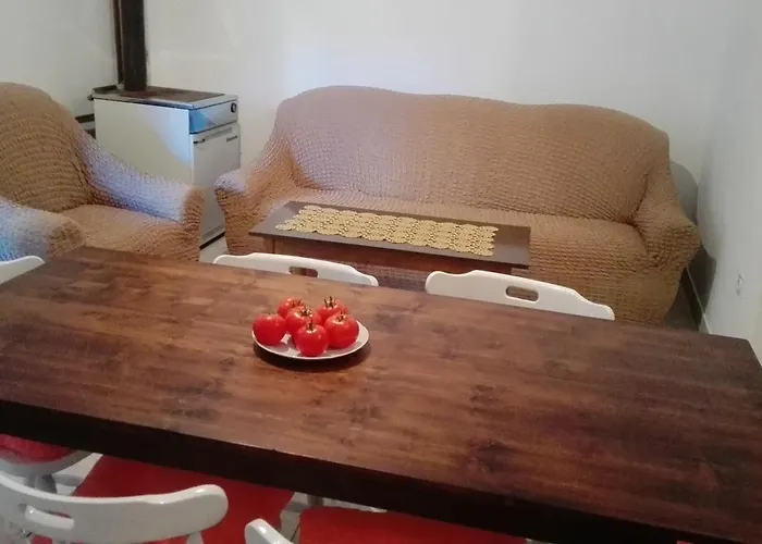 Angela * ビオグラード・ナ・モル