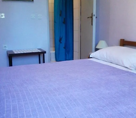 Angela Biograd Na Moru